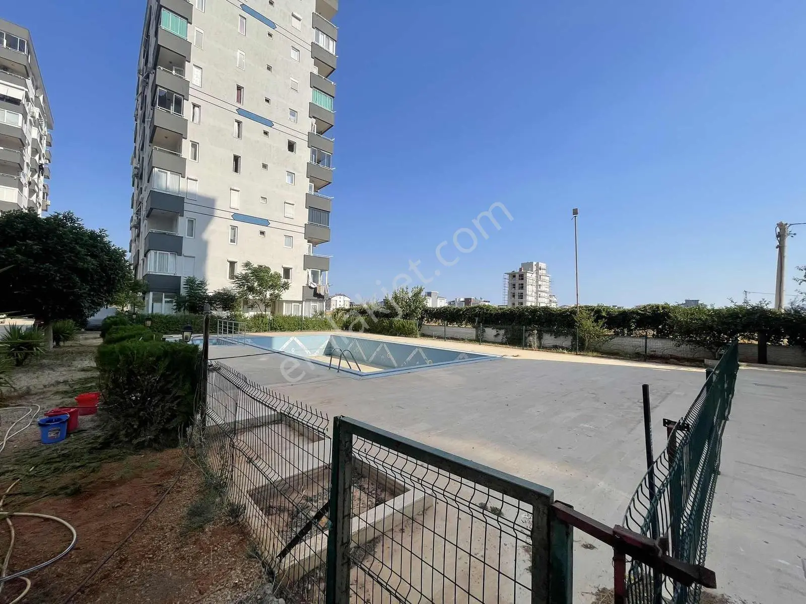 Krediye Uygun Site İçi Havuzlu Ferah 2+1 Satılık Daire — görsel 2