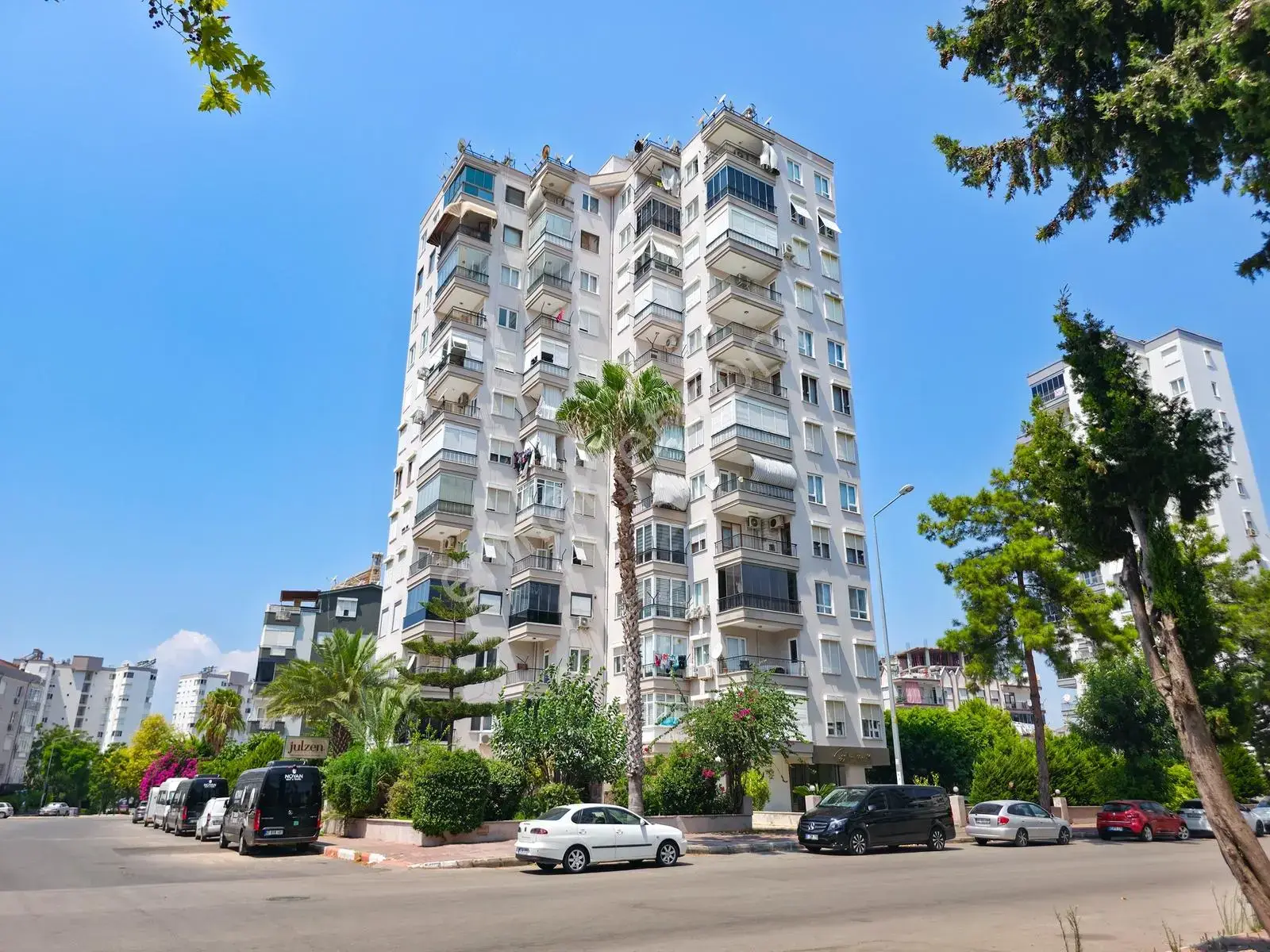 Yeşilbahçede Site İçi, Giyinme Odalı Geniş Ve Kullanışlı 3+1 — görsel 14