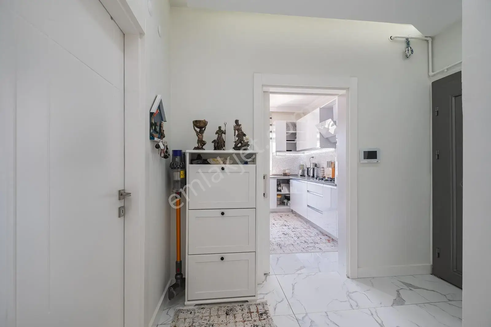 Yeşilbahçede Site İçi, Giyinme Odalı Geniş Ve Kullanışlı 3+1 — görsel 16