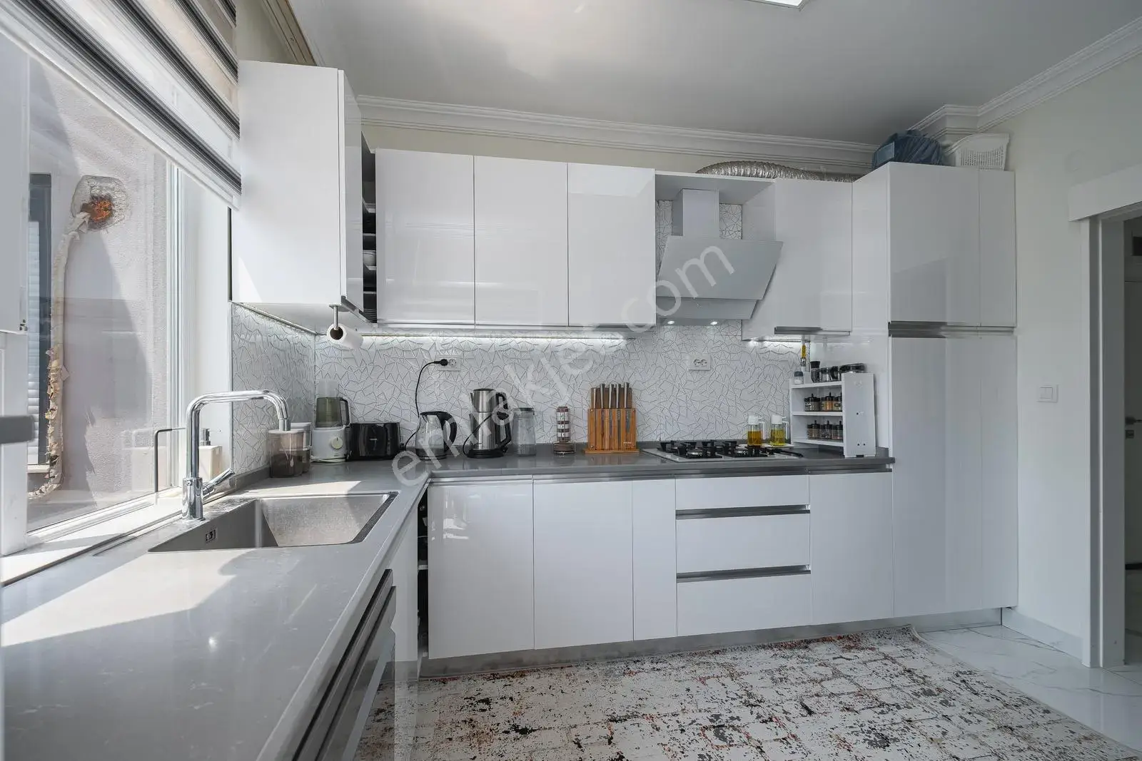 Yeşilbahçede Site İçi, Giyinme Odalı Geniş Ve Kullanışlı 3+1 — görsel 21