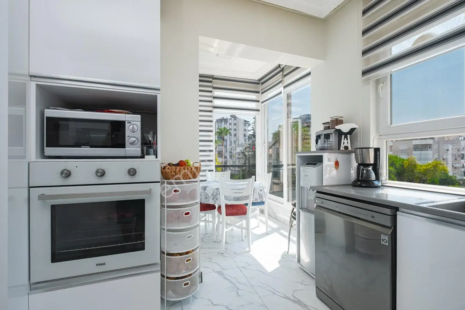 Yeşilbahçede Site İçi, Giyinme Odalı Geniş Ve Kullanışlı 3+1 — görsel 23