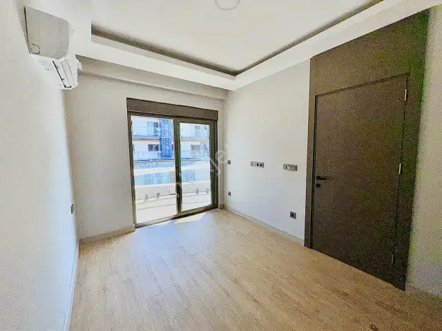 Güzeloba Kundukanyon2 Sitesi Denize Yürüme Mesafe Prestijli 1+1 — görsel 5