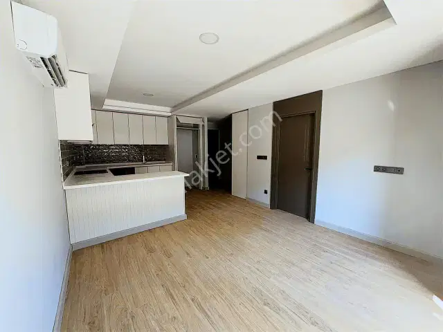 Güzeloba Kundukanyon2 Sitesi Denize Yürüme Mesafe Prestijli 1+1 — görsel 7