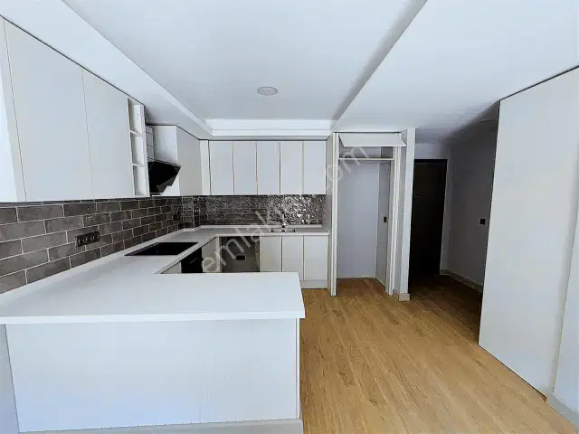 Güzeloba Kundukanyon2 Sitesi Denize Yürüme Mesafe Prestijli 1+1 — görsel 11