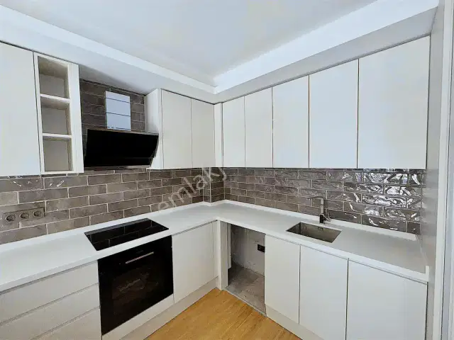 Güzeloba Kundukanyon2 Sitesi Denize Yürüme Mesafe Prestijli 1+1 — görsel 18