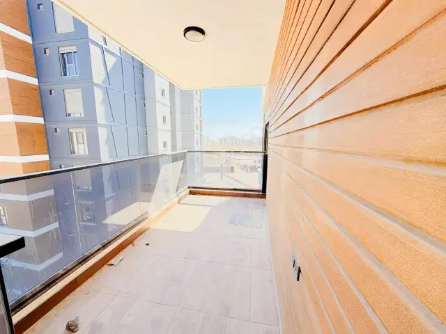Altıntaş'ta İskanlı Ara Kat Kiralık Daire — görsel 4