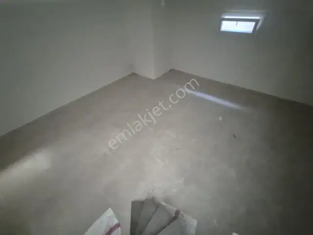 Portakal Çiçeğinde Depolu Dükkan — görsel 5