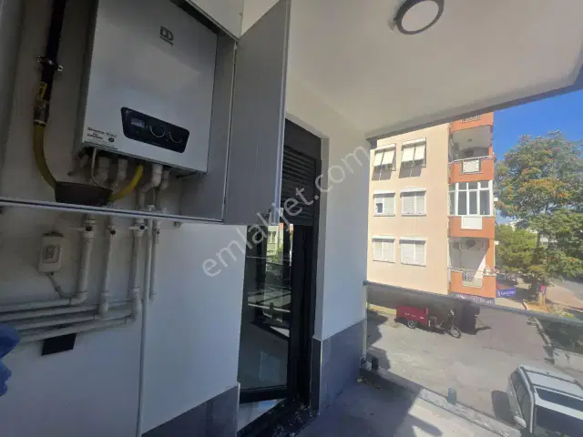 Işıklar Yeni Binada 2+1 Geniş Çift Banyolu Ayrı Mutfaklı Daire — görsel 6
