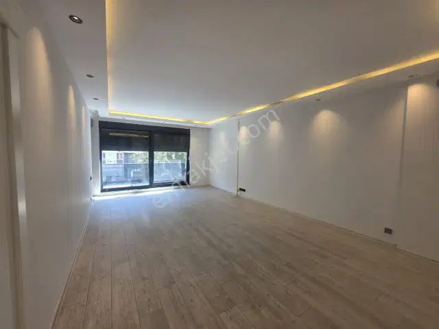 Işıklar Yeni Binada 2+1 Geniş Çift Banyolu Ayrı Mutfaklı Daire — görsel 13