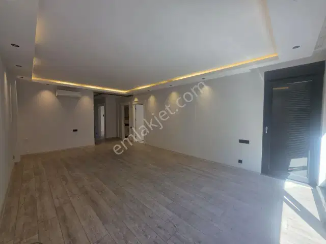Işıklar Yeni Binada 2+1 Geniş Çift Banyolu Ayrı Mutfaklı Daire — görsel 21