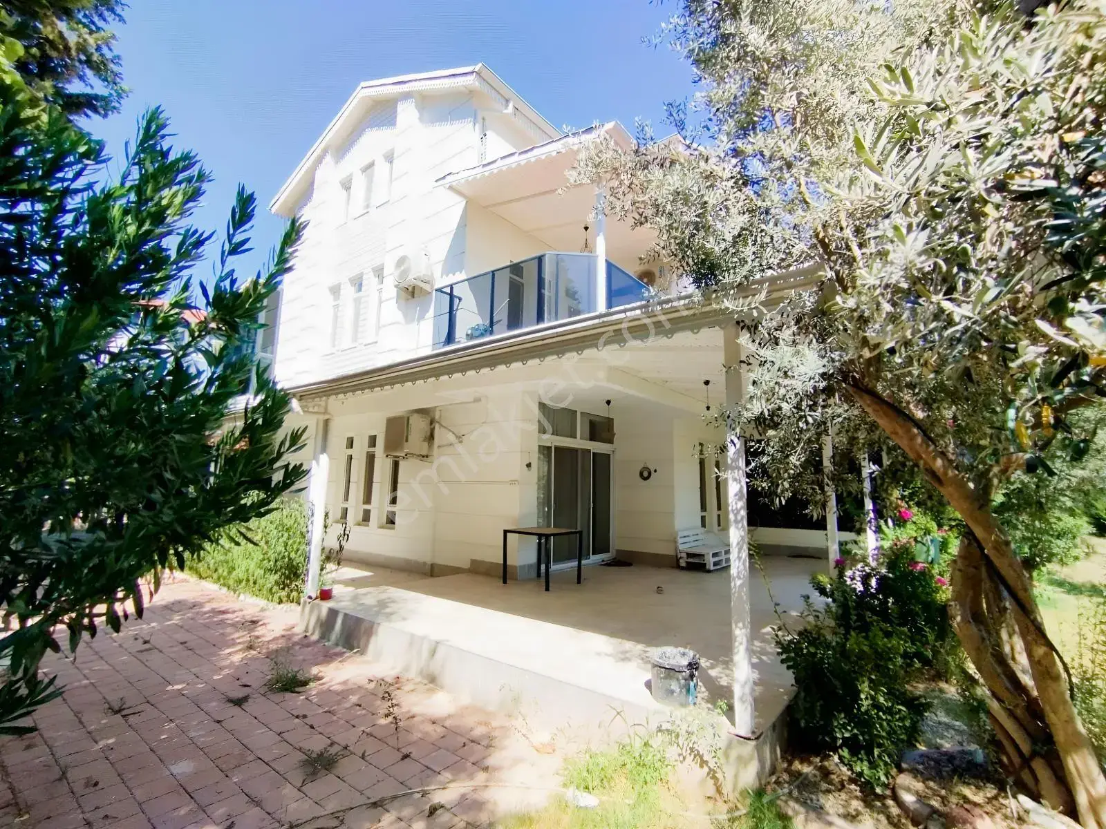Kadriye Legend Yakını Bahçe Kullanımlı Tadilatliçok Geniş Villa — görsel 2