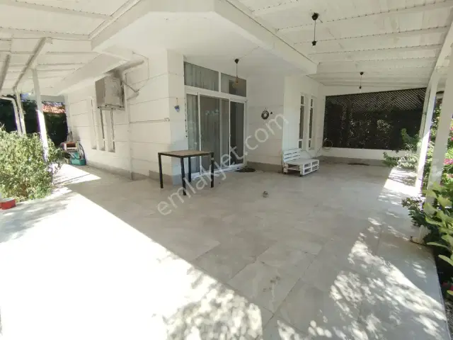 Kadriye Legend Yakını Bahçe Kullanımlı Tadilatliçok Geniş Villa — görsel 15