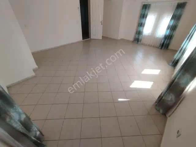 Kadriye Legend Yakını Bahçe Kullanımlı Tadilatliçok Geniş Villa — görsel 29