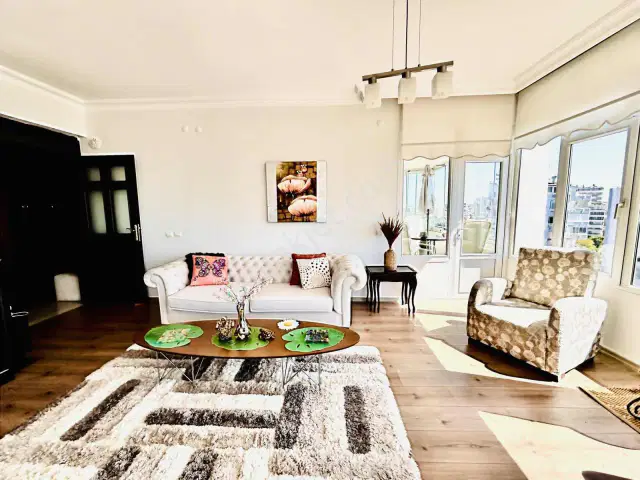 G.oba Mah Düden Park Yanı Deniz Manzaralı Full Eşyalı 3+1 Daire — görsel 4