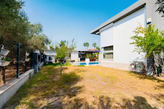 Yeşilbayır'da 564 M2 Arsa İçerisinde Satılık Müstakil Villa — görsel 7