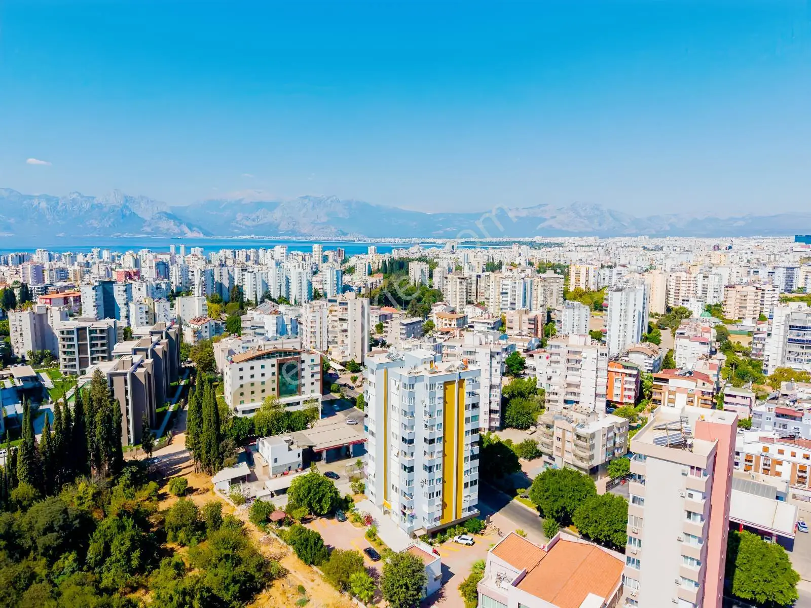 Kırcaminin Merkezinde Full Mimari Satılık 3+1 Daire — görsel 6