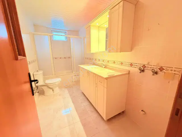 Bulvar Üzerinde Kiralık İşyeri — görsel 13