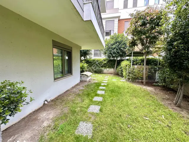 Havuzlu Sitede Sıfır Eşyalı 1+1 Kiralık Daire — görsel 3