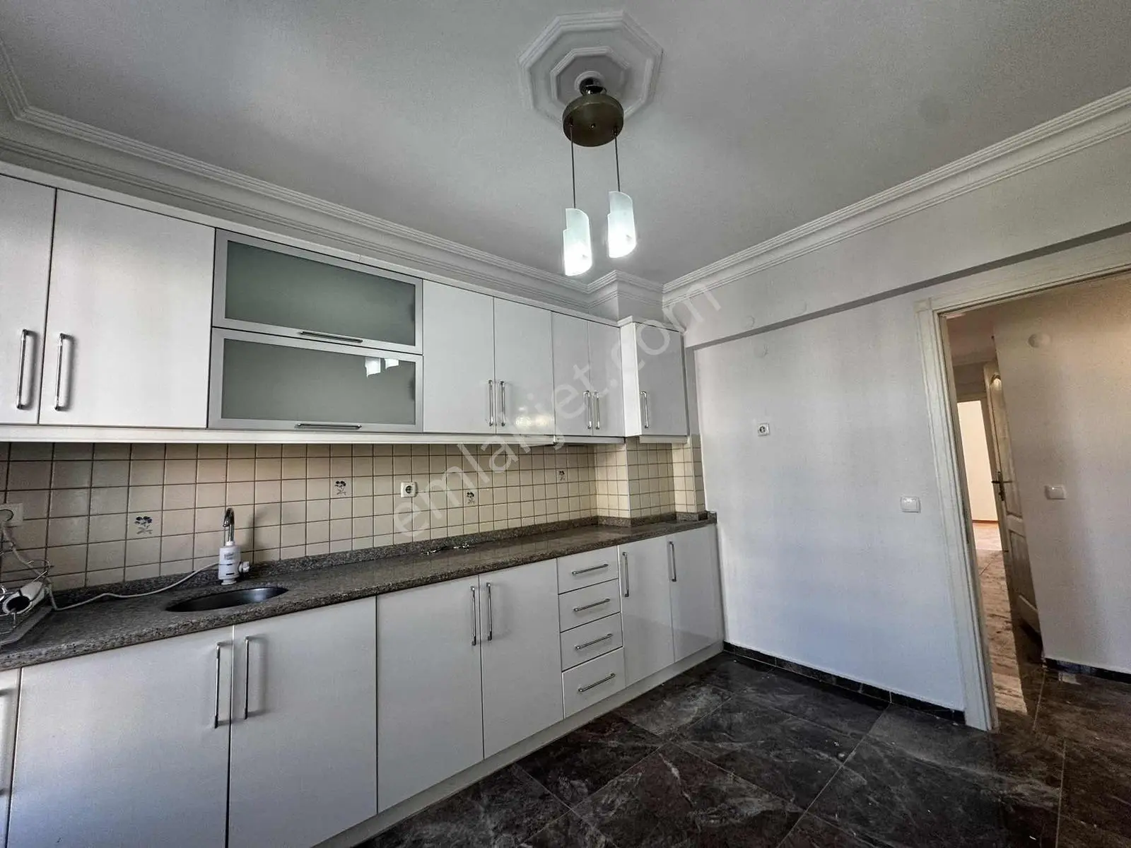 100. Yıl Cadde Üzeri Ofis Kullanımına Uygun 3+1 Kiralık — görsel 4