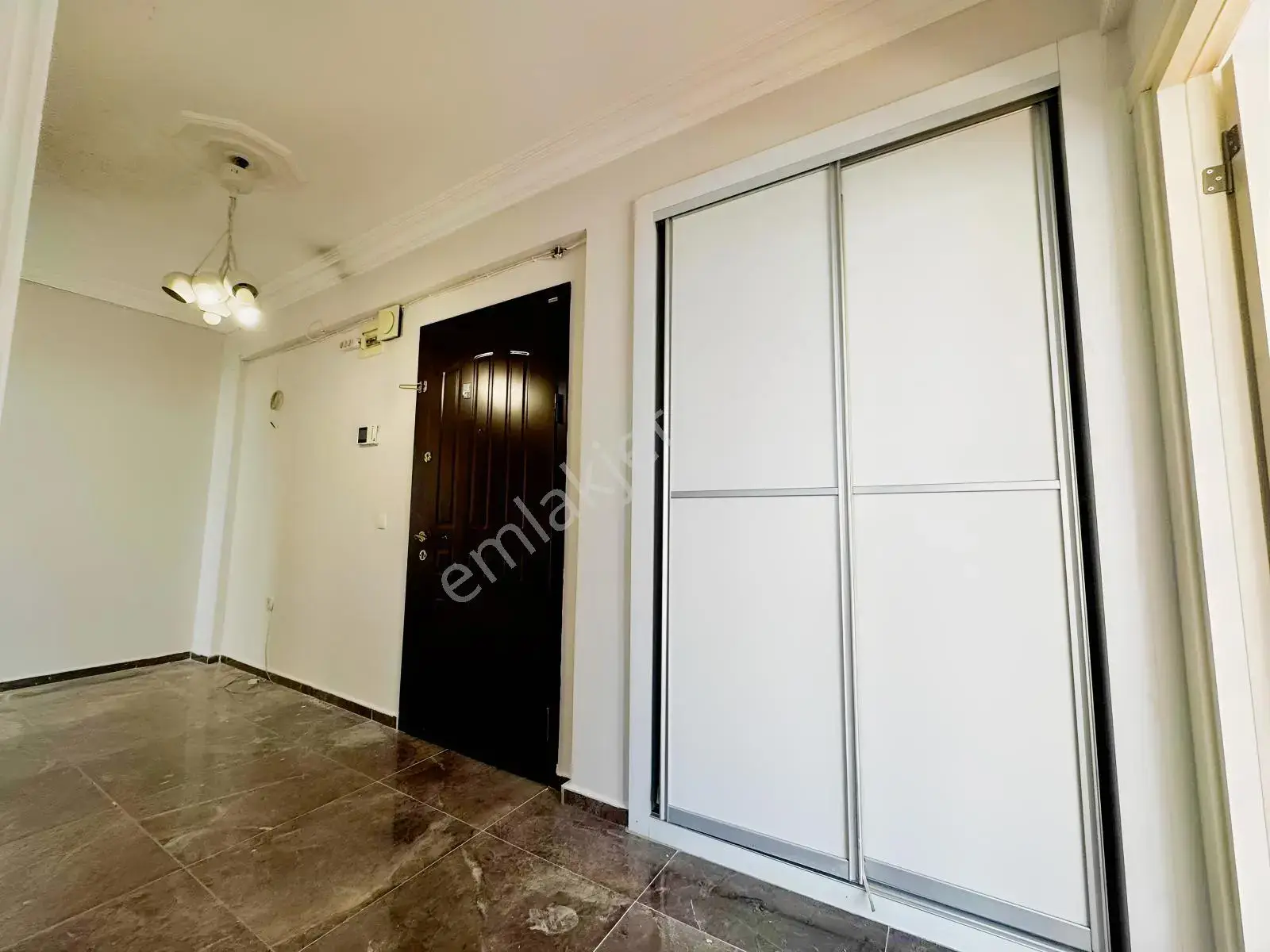 100. Yıl Cadde Üzeri Ofis Kullanımına Uygun 3+1 Kiralık — görsel 11