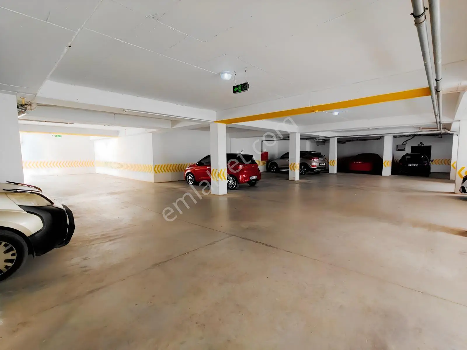 Konyaaltı Mollayusuf Havuzlu Kapalı Otoparklı Eşyalı Kiralık 2+1 — görsel 12