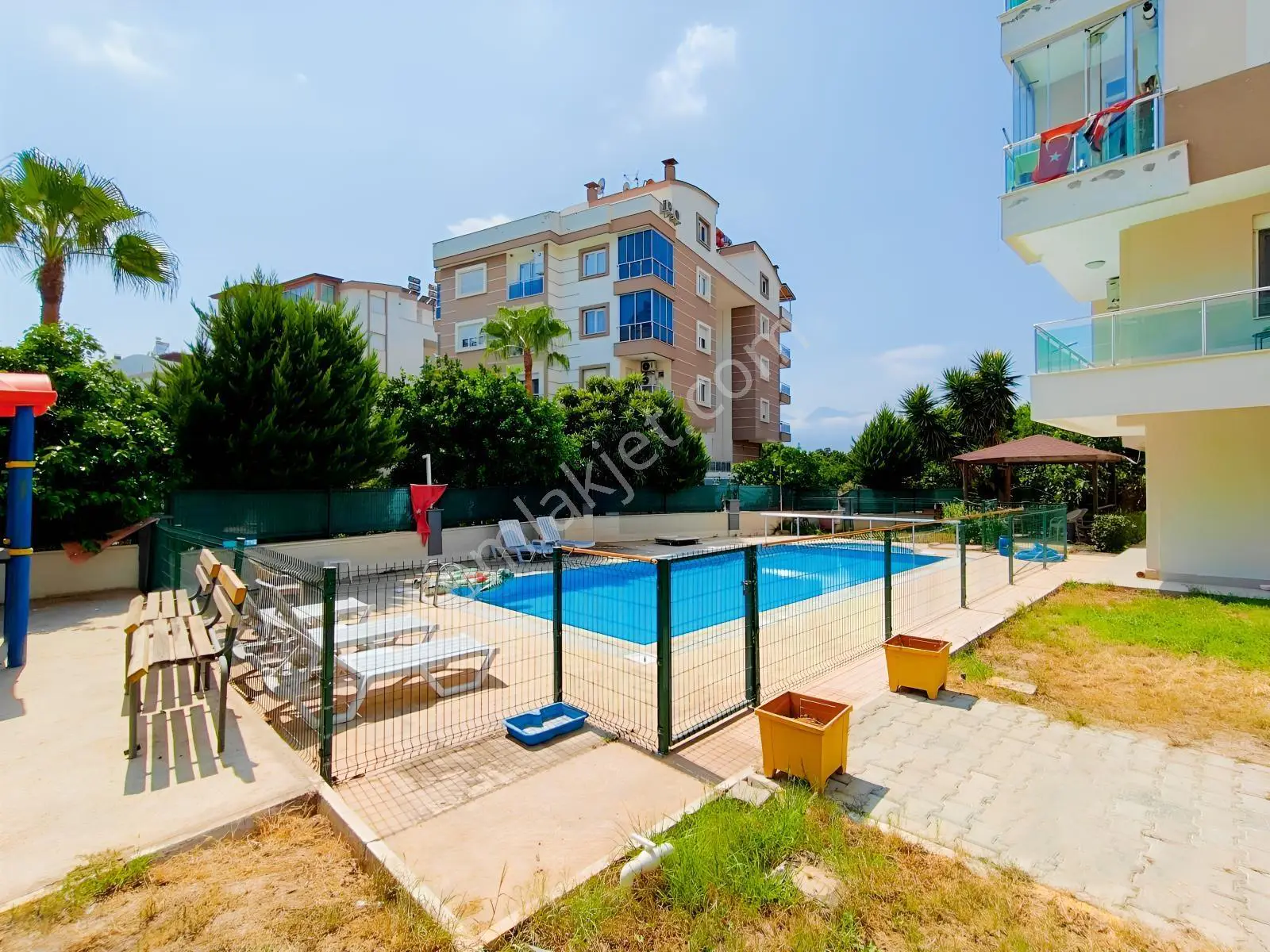 Konyaaltı Mollayusuf Havuzlu Kapalı Otoparklı Eşyalı Kiralık 2+1 — görsel 25