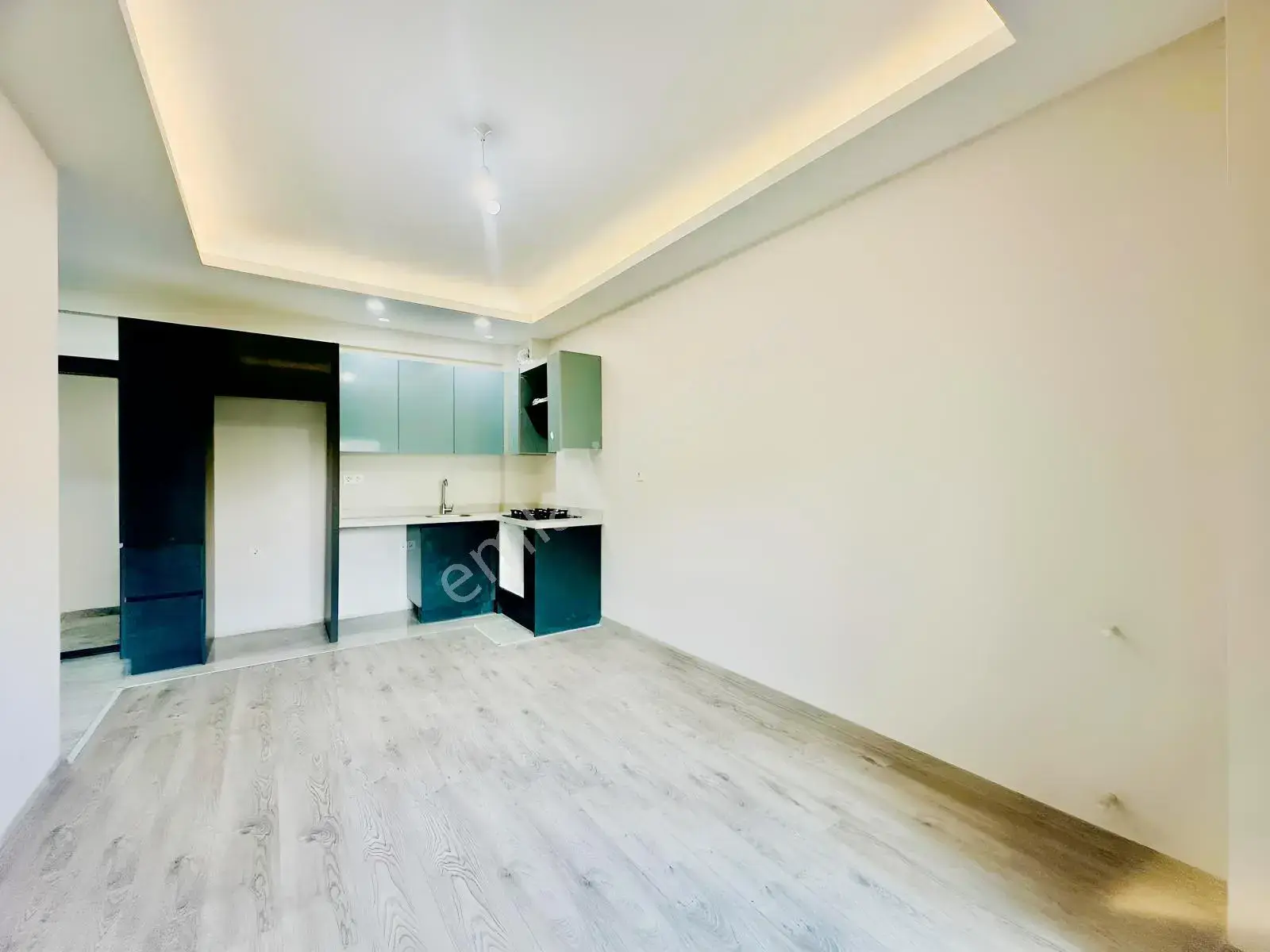 Altıntaş1+1 Bahçe Kullanımlı Kapalıotoparklı Havuz Cephe Satılık — görsel 28