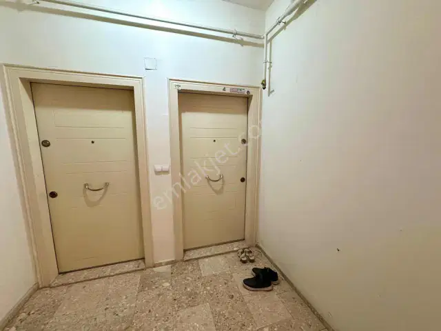 Güzelbağda Eşyalı, Otoparklı Site İçinde Kiralık 1+1 — görsel 9