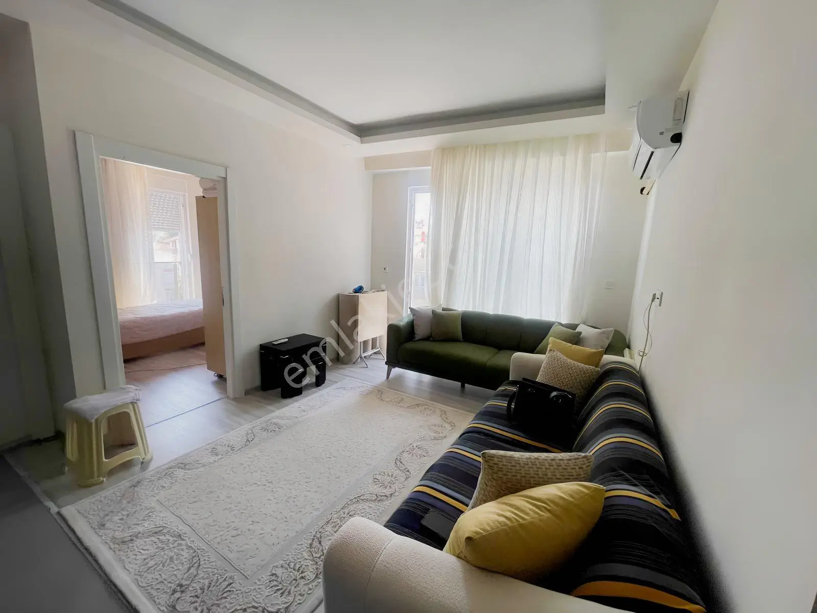 Cumhuriyet Mahallesinde Yeni Bina 2+1 Full Kredili Daire Fırsat — görsel 2