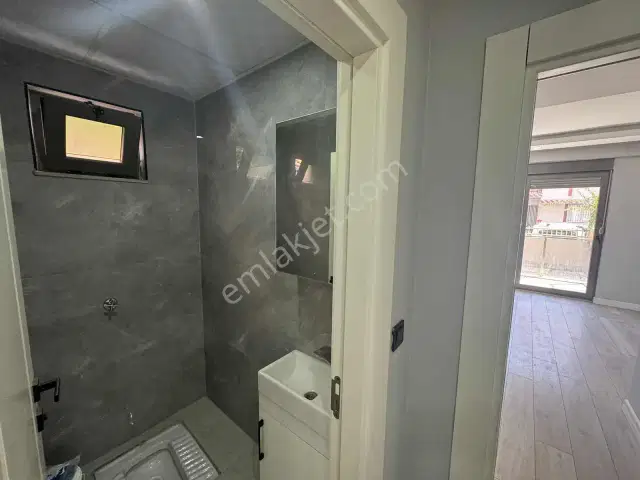 Atatürk Mahallesinde Kiralık Giriş Katı 2+1 — görsel 8