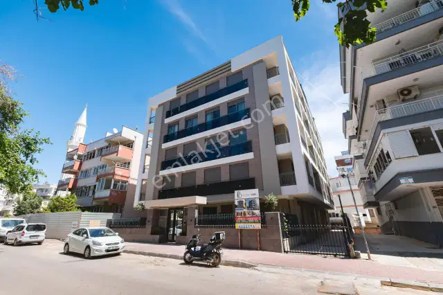 Muratpaşa Üçgen Mahallesinde Sıfır Binada 140 M² 3+1 Satılık — görsel 1