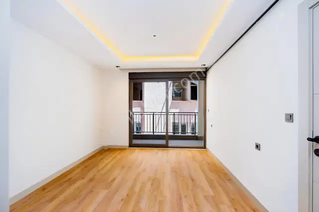 Muratpaşa Üçgen Mahallesinde Sıfır Binada 140 M² 3+1 Satılık — görsel 3