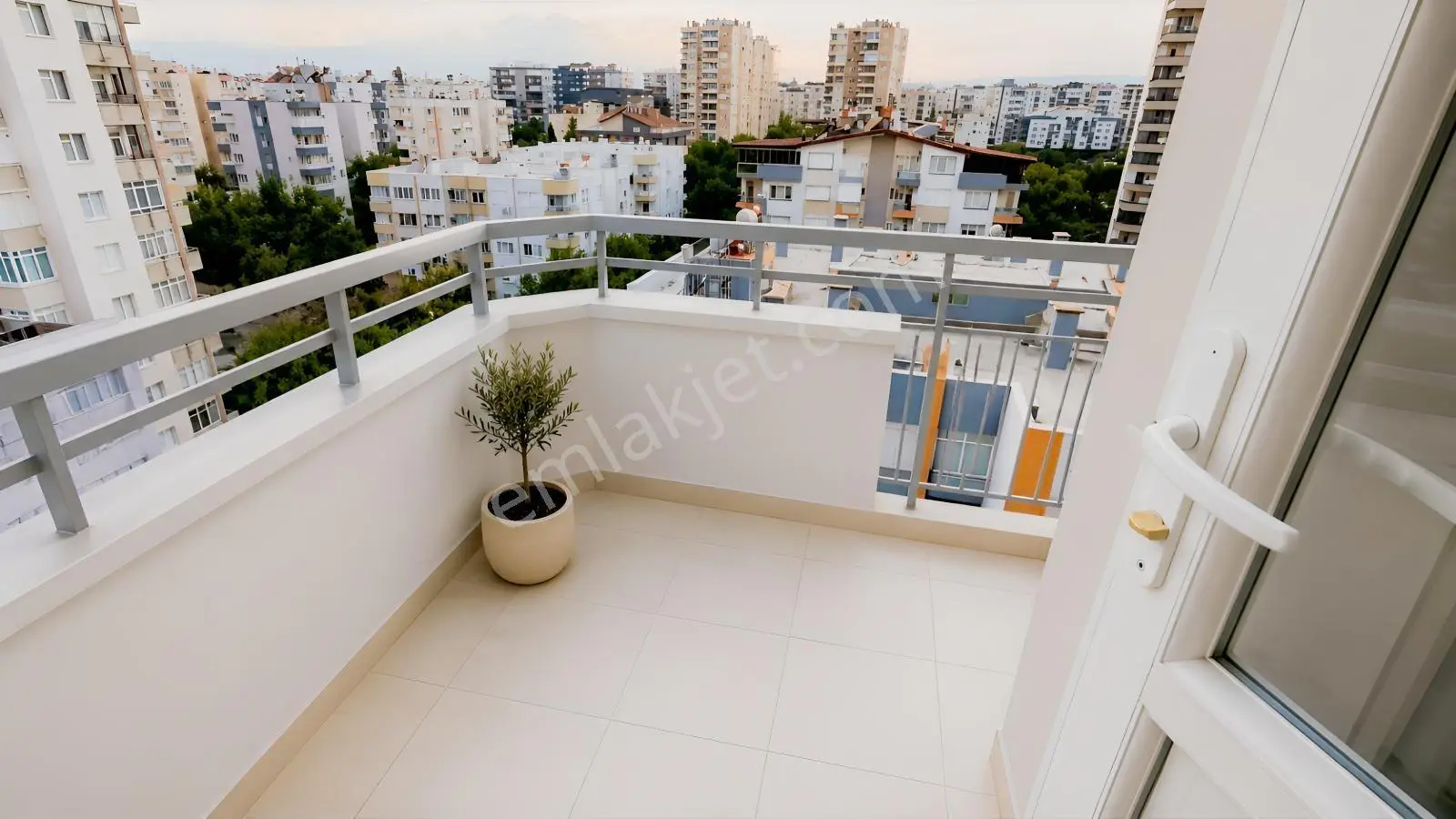 Siteler Mahallesinde 3 Cephe 3 Balkon 120 M² 8. Kat 3+1 — görsel 17