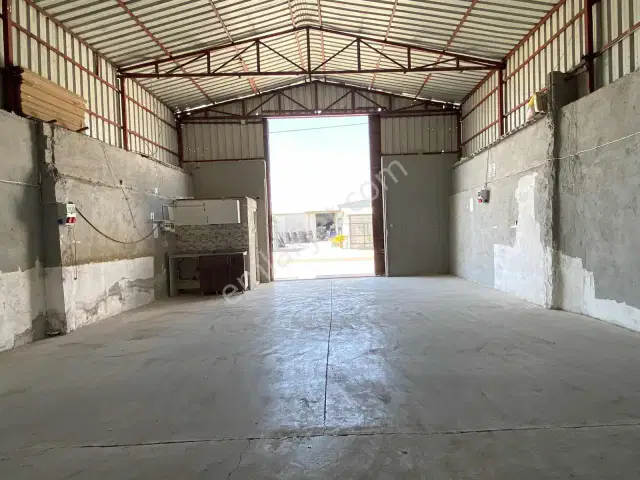 Yenigöl'de 130 M2 Kiralık Depo — görsel 3