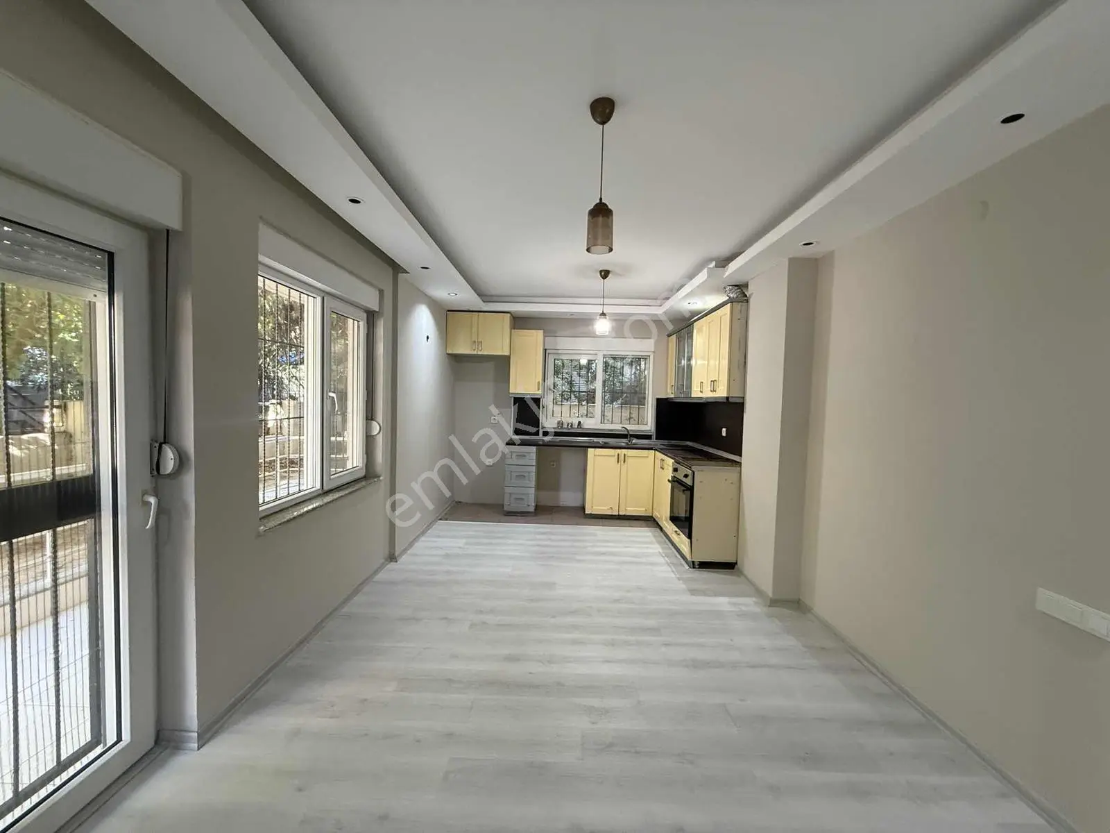 Çağlayan Mahallesi'nde Merkezi Konumda 1+1 Kiralık Daire — görsel 8