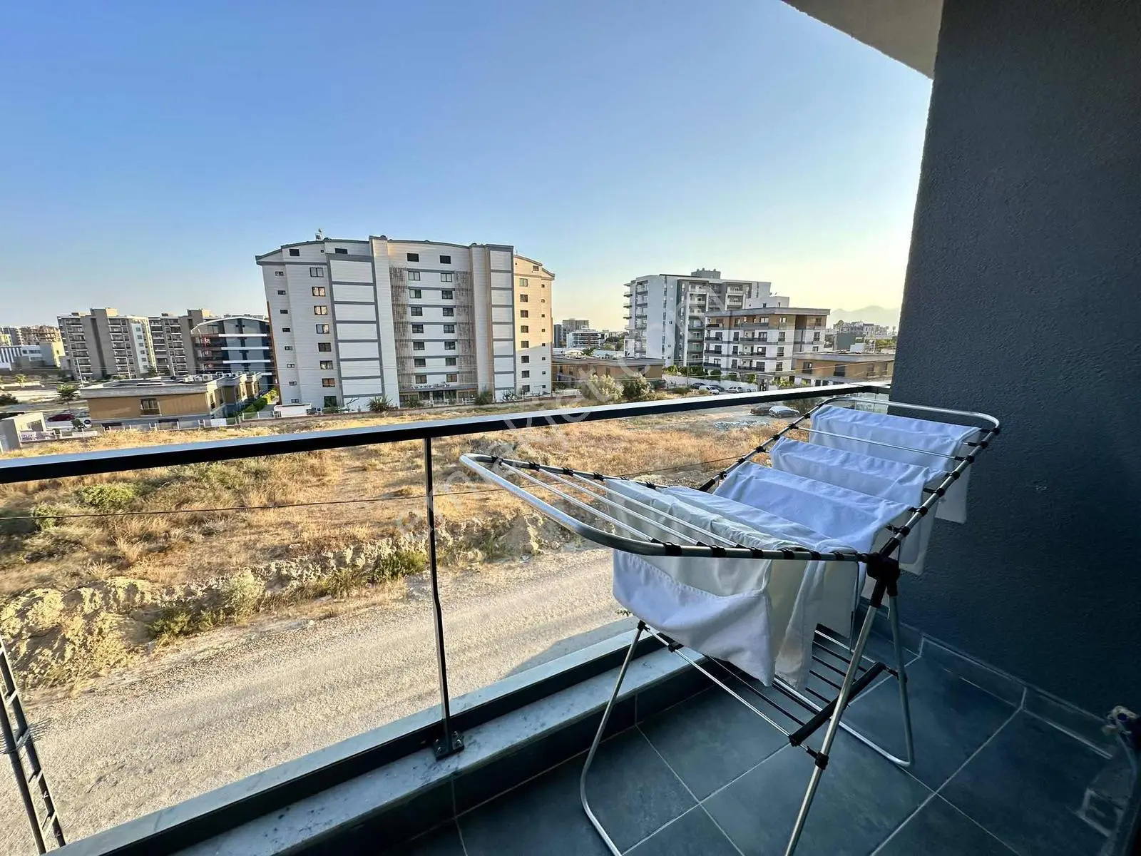Altıntaş Cross Twinsde Güzel Konumda 1+1 Kiralık Daire — görsel 3