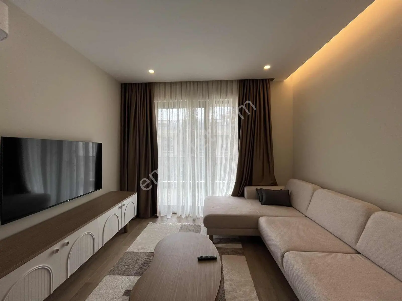 Royal Residence'da Arakat Modern Tasarımlı Kiralık 1+1 Daire — görsel 9