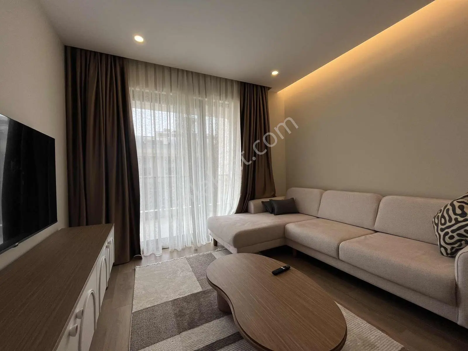 Royal Residence'da Arakat Modern Tasarımlı Kiralık 1+1 Daire — görsel 13