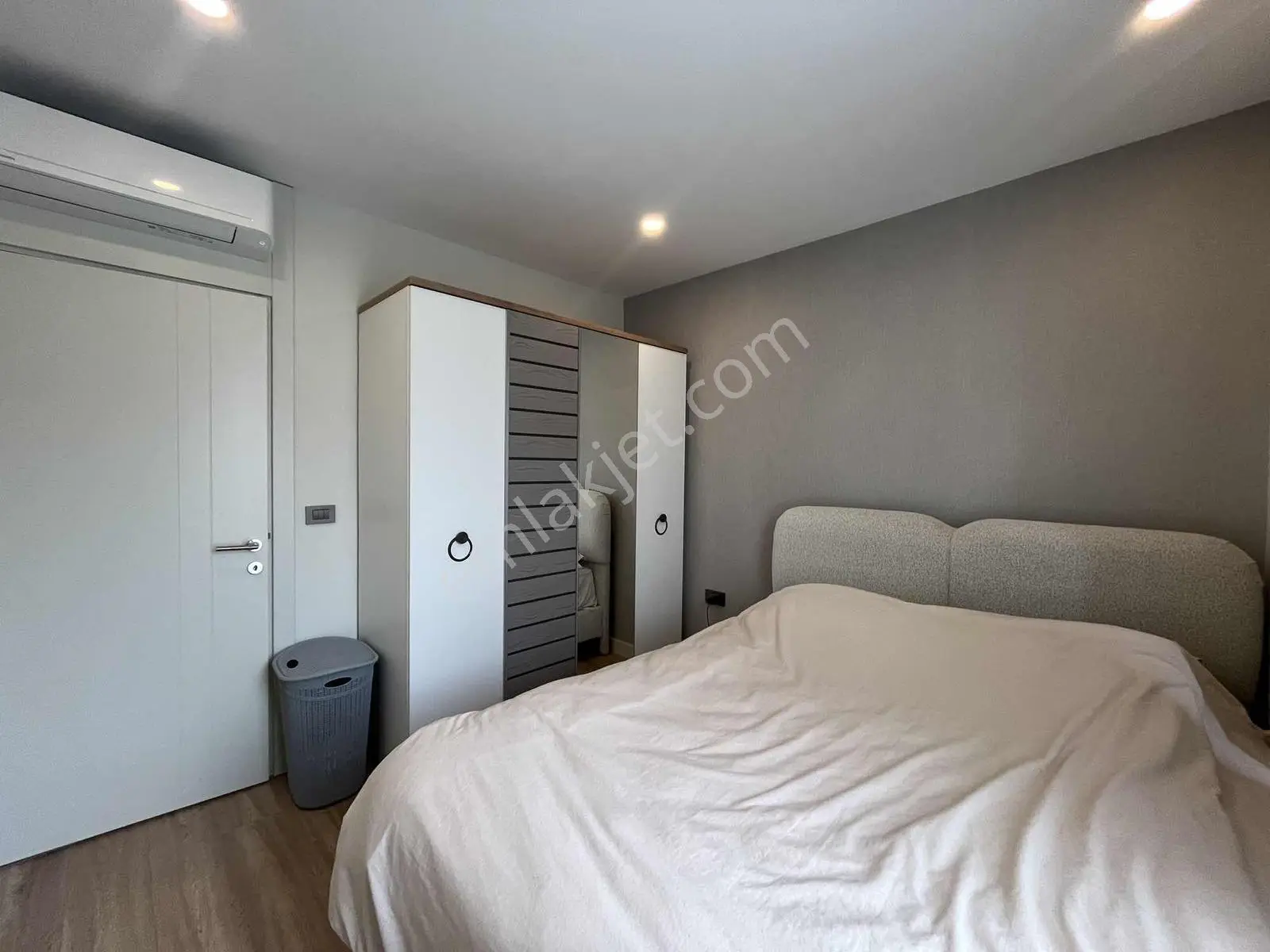 Royal Residence'da Arakat Modern Tasarımlı Kiralık 1+1 Daire — görsel 16