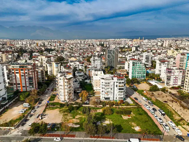 Konyaaltı Sahil Bandında Full Deniz Manzaralı 2+1 Daire — görsel 23
