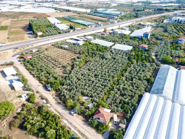 Aksu Yeşilkaramanda 5.592 M² Depo Yapımına Uygun Arazi — görsel 12