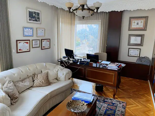 Konyaaltı Caddesi Eşyalı 3+1 Kiralık Daire — görsel 7