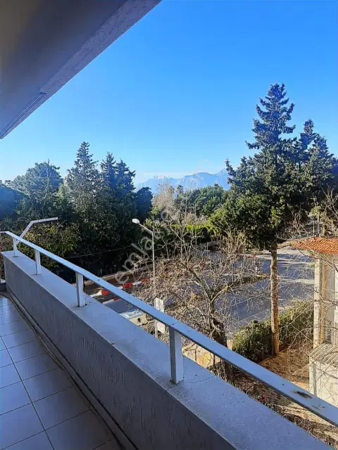 Konyaaltı Caddesi Eşyalı 3+1 Kiralık Daire — görsel 9