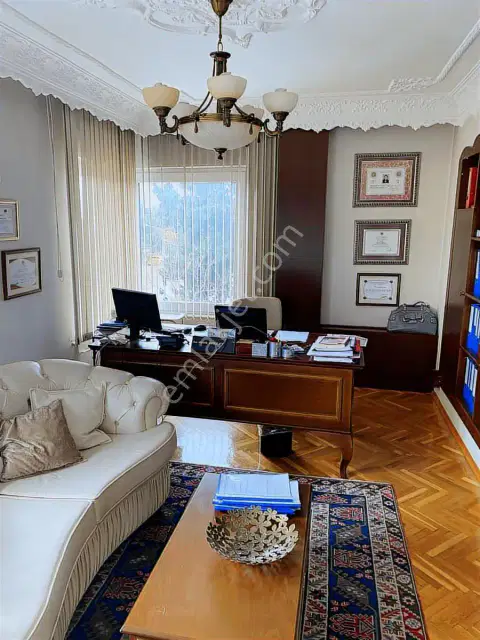 Konyaaltı Caddesi Eşyalı 3+1 Kiralık Daire — görsel 13