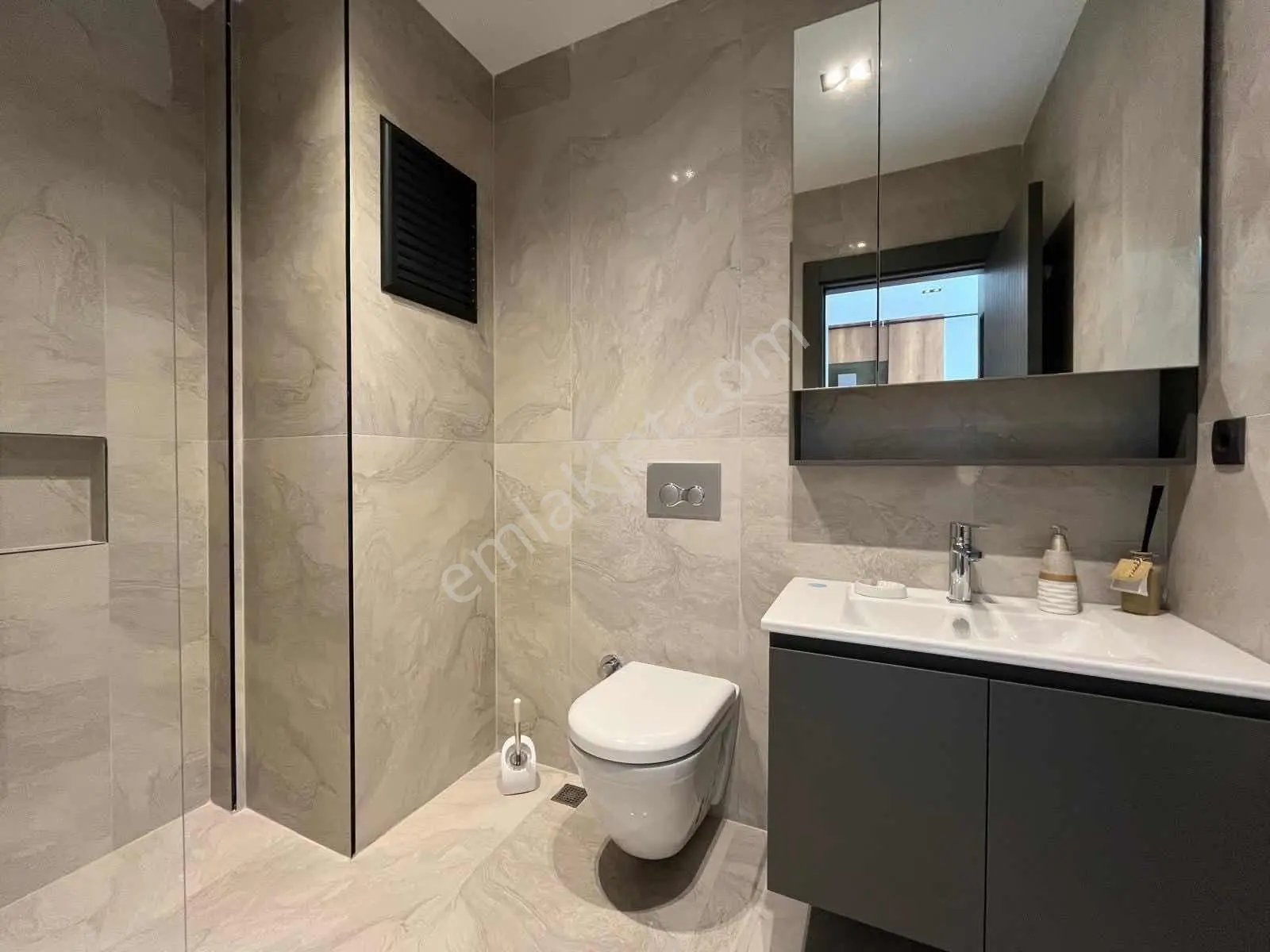 Altıntaş La Bella Sitesinde Full Eşyalı 1+1 Kiralık Daire — görsel 12