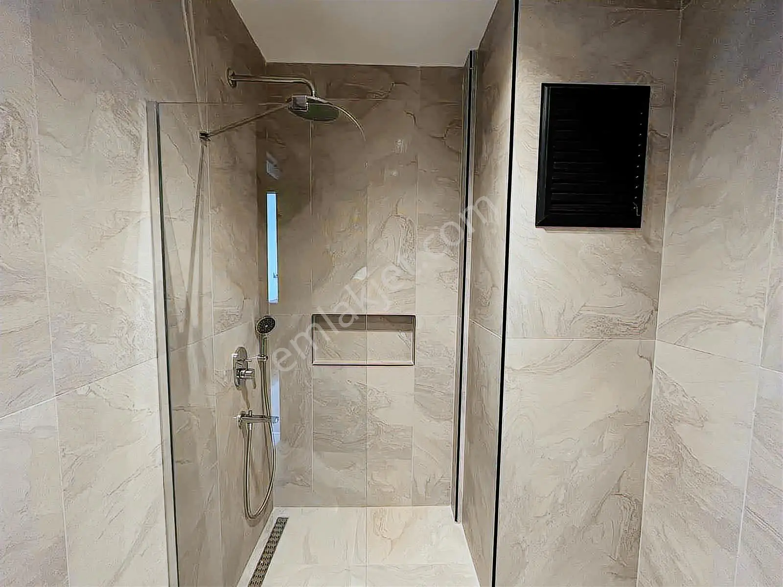 Altıntaş La Bella Sitesinde Full Eşyalı 1+1 Kiralık Daire — görsel 13