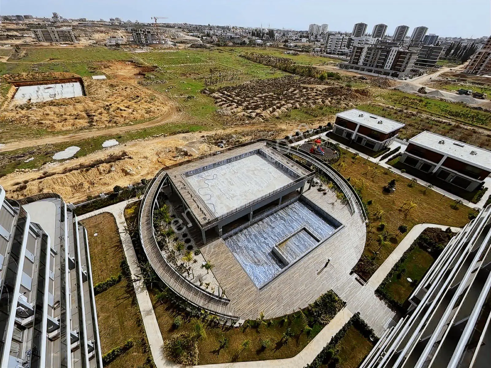 Altıntaş La Bella Sitesinde Full Eşyalı 1+1 Kiralık Daire — görsel 20
