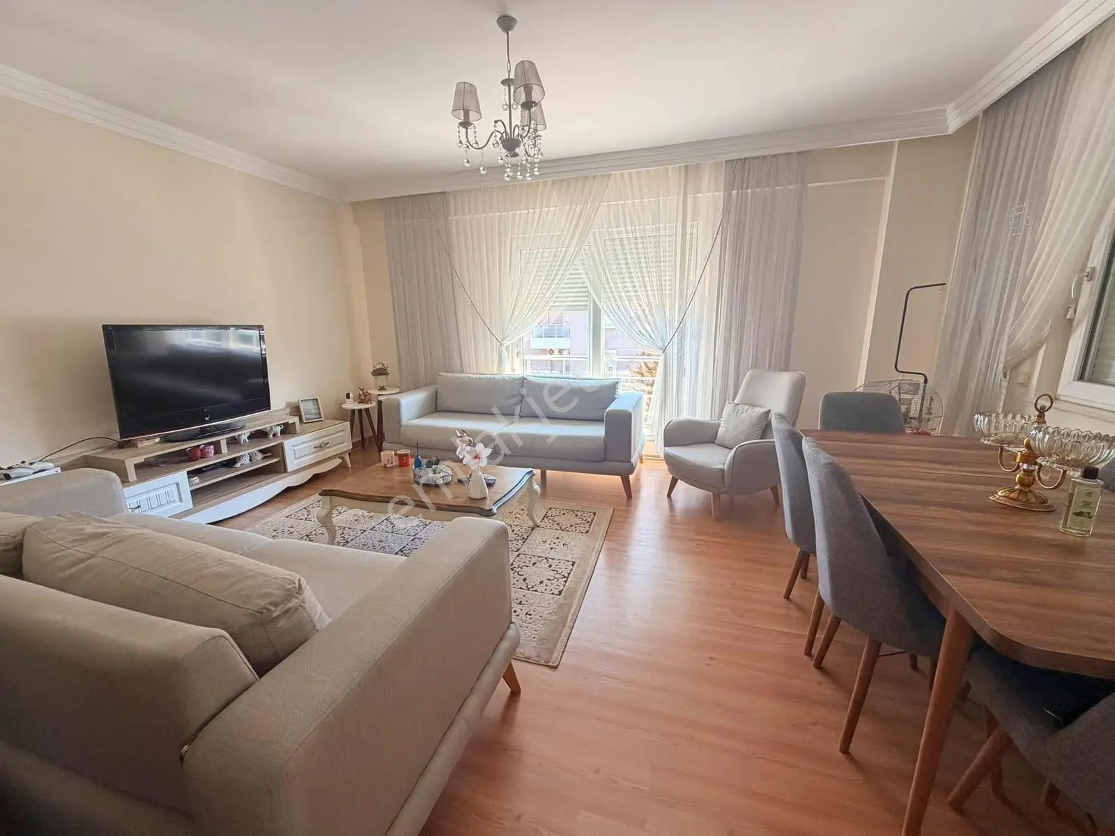 Güzeloba'da Site İçi Satılık Daire — görsel 2