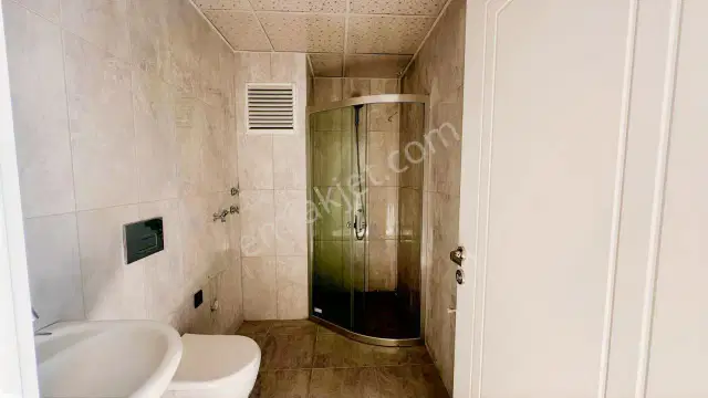Havalimanı Yakını 1+1 Kiralık Daire — görsel 10