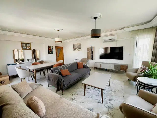 Yeşilbahçe'de Doğalgazlı Geniş Önü Açık 3+1 Kiralık Daire — görsel 1